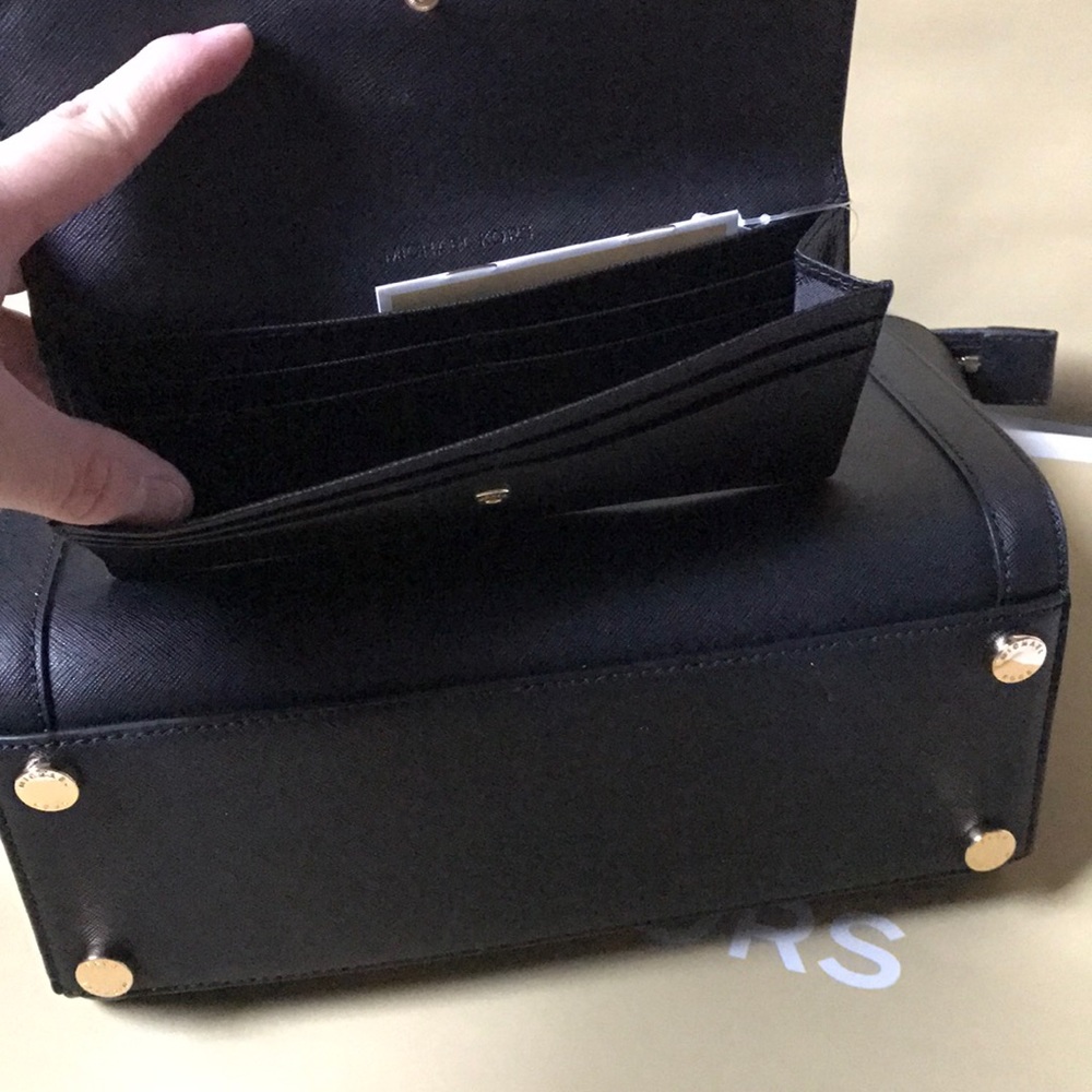 💦🌻mk Satchel set🌻crossbody/Tina bag & wallet - Picture 6 of 8